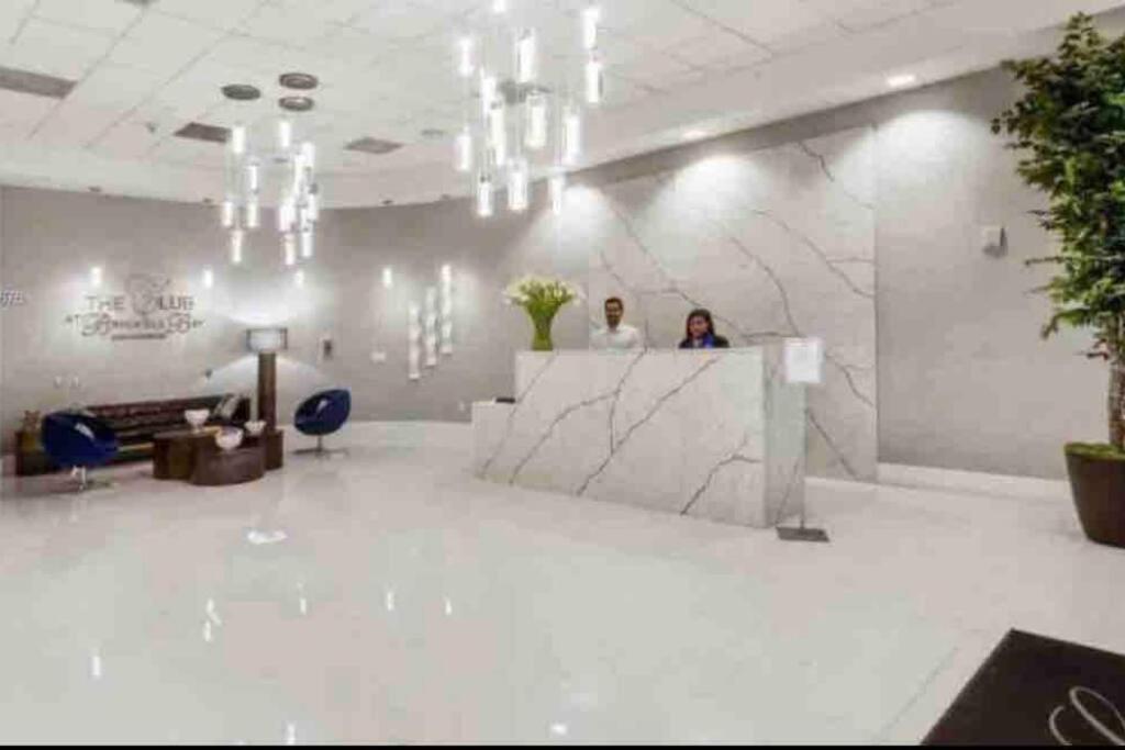 Exquisite 1 Bed • 33 Floor •brickell • Ocean Views Apartamento Miami