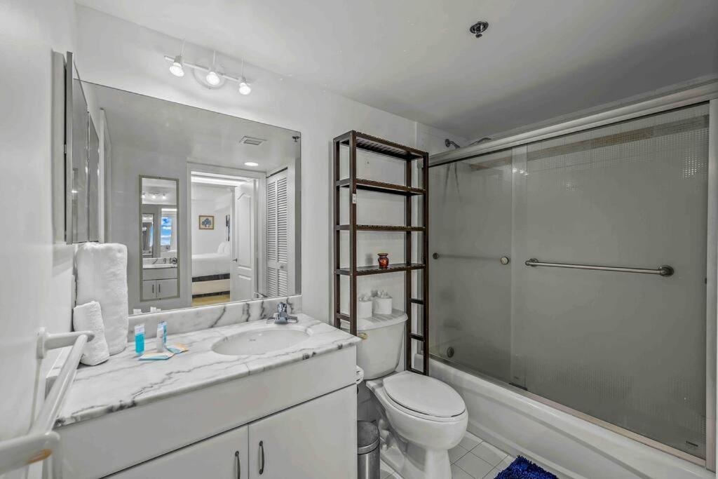 Exquisite 1 Bed • 33 Floor •brickell • Ocean Views Miami